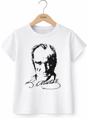 Atatürk Portre Baskılı Kısa Kollu Beyaz Unisex Çocuk Tişört