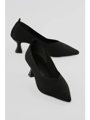 Mubiano Kadın Triko Stiletto Sivri Burun Topuklu Ayakkabı Astrev Siyah