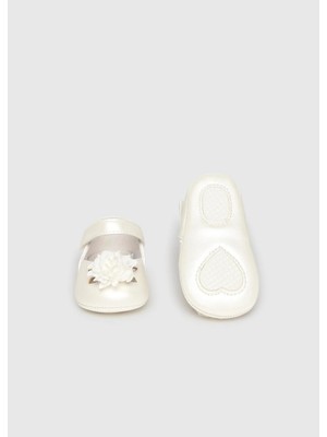 Mayoral Yenidoğan Kız Bebek Çiçekli Patik Ayakkabı Beyaz