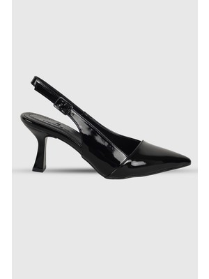 Lenora Siyah Rugan Arka Toka Detay Sivri Burun Kadın Topuklu Ayakkabı