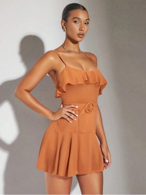 Fashion Cocktail Soft Yumuşak Ince Saten Fırfırlı Kemerli Şortlu Tulum Sütlü Kahve