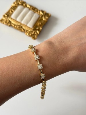 Çelik Kare Zirkon Taşlı Bileklik