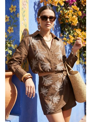 Fashion Cocktail Resif Nakış Işleme Toka Aplike Yan Fermuarlı Lastikli Yüksek Bel Yazlık Minimalist Crop Şort Takım