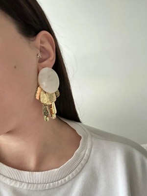 Akrilik Püsküllü Oval Küpe