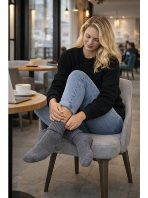 Umel Tekstil Kadın Bot Çorabı %100 Yün 2 Çift Katlamalı Yumuşak Dokulu