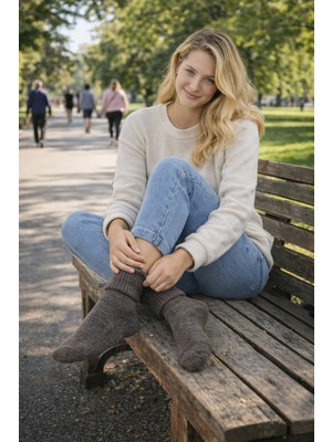 Umel Tekstil Kadın Bot Çorabı %100 Yün 2 Çift Katlamalı Yumuşak Dokulu