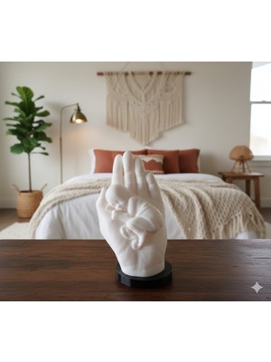 Piccomino Avuç Içinde Bebek Heykeli - Şefkat Temalı Minimalist Dekoratif Biblo