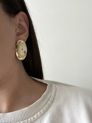 14K Çelik Üzeri Altın Kaplama Oval Akrilik Küpe