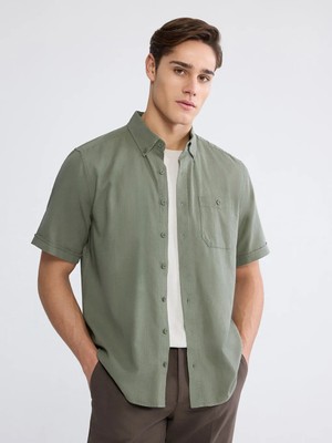 LC Waikiki Haki Regular Fit Poplin Erkek Gömlek