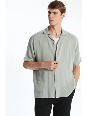 LC Waikiki Yeşil Regular Fit Kısa Kollu Müslin Erkek Gömlek