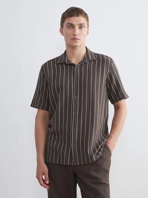 LC Waikiki Kahverengi Regular Fit Kısa Kollu Çizgili Müslin Erkek Gömlek