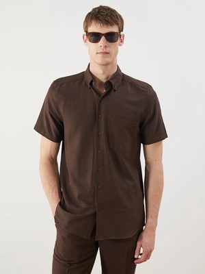 LC Waikiki Kahverengi Regular Fit Kısa Kollu Gabardin Erkek Gömlek
