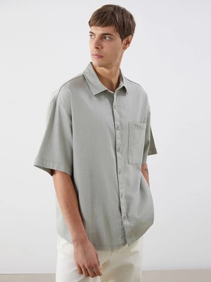 LC Waikiki Haki Rahat Kalıp Kısa Kollu Erkek Jean Gömlek