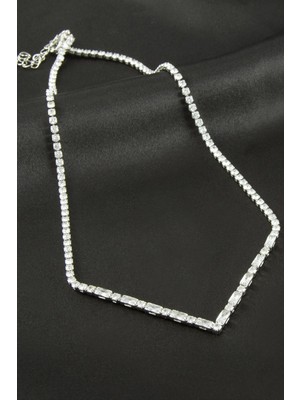 Store Mania Ieg™ Üçgen Tamtur Zirkon Taşlı Lüks Kolye 2 mm