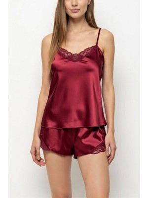 Zenches Kadın Dekolteli Güpür Detaylı Kısa Saten Şortlu Gecelik