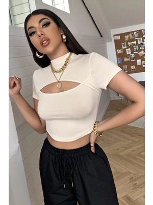 Beruflic Kadın Ekru Göğüs Dekolteli Yarım Kollu Cut Out Crop Top Bluz