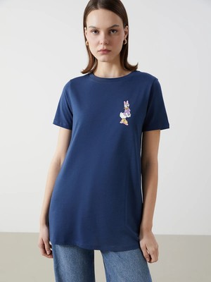 Lc Waikiki Yeni Sezon Bisiklet Yaka Daisy Duck Baskılı Kadın Tişört