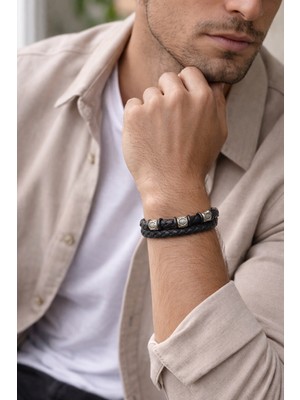 Herşey Nota Siyah Hakiki Deri Erkek Bileklik – Çift Kat Örgü Tasarım – Metal Detaylı – Mıknatıslı KILIT-1349