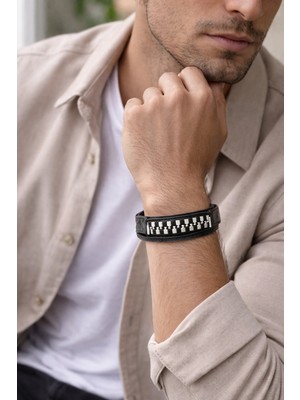 Herşey Nota Obsidian Lock Hakiki Deri Erkek Bileklik – Siyah Metal Detaylı – Mıknatıslı KILIT-1338