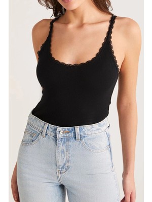 Beruflic Kadın Siyah Normal Kalıp Dantel Detalı Ince Askılı Oyuk Yaka Atlet