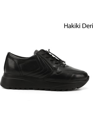Gönderi® Kadın Kömür Bağcıklı Dolgu Taban Hakiki Deri Sneaker