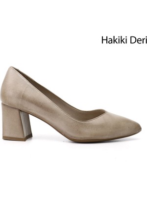 GÖNDERİ Kadın Antik Bej  Sivri Burun Orta Kalın Topuklu Hakiki Deri Ayakkabı