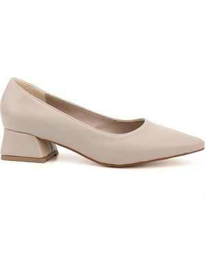 GÖNDERİ Kadın Ten  Sivri Burun Kısa Kalın Topuklu Ayakkabı