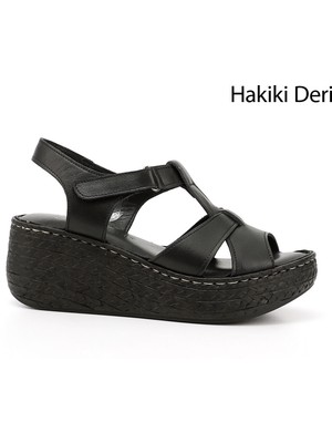 Kadın Siyah Cırt Bantlı Dolgu Topuk Hakiki Deri Sandalet