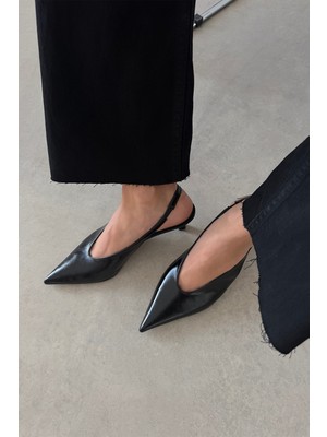Straswans Alez Kadın Kırışık Deri Topuklu Ayakkabı Siyah