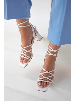 Straswans Venice Kadın Topuklu Küt Burun Deri Sandalet Beyaz