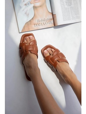 Straswans Huxx  Kadın Tek Bant  Günlük Deri Terlik Taba