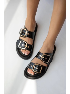 Straswans Forster Kadın Toka  Detay  Günlük Konfor Rugan Terlik Siyah