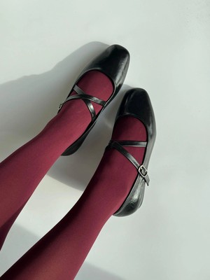 Straswans Blake Kadın Çapraz Kemer Detay Kırışık Deri Babet Siyah