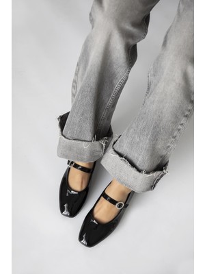 Straswans Berny  Kadın  Kemer  Detay  Rugan  Babet Siyah