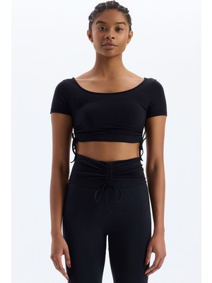 COMEUP Bağcıklı Yanlardan Büzgülü Crop Top Siyah