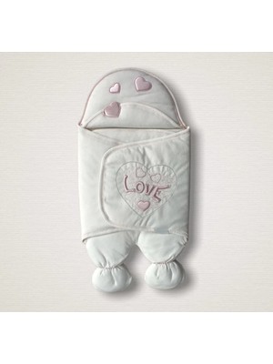 İsmiyle Al Yenidoğan Lüks Üç Kalp Love Nakışlı Kız Bebek Ayaklı Kundak Bebek Battaniyesi Ekru