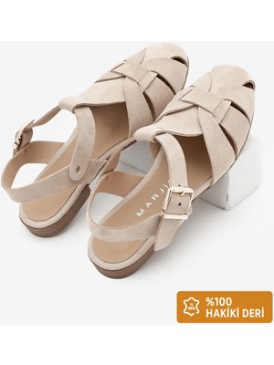 Marjin Kadın  Deri Bilekten Bantlı Tokalı Önü Kapalı Günlük Sandalet Yenzar Bej Süet