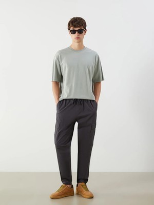 LC Waikiki Antrasit Standart Kalıp Gabardin Erkek Kargo Pantolon