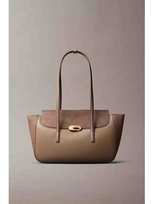 Calvin Klein Kadın Hardware Brushed Flap Tote Omuz Çantası - Bej