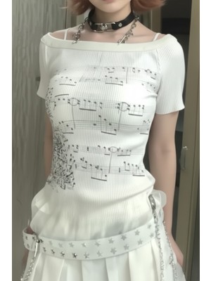 Köstebek Ekru Nota Desenli Y2K Kısa Kollu Crop