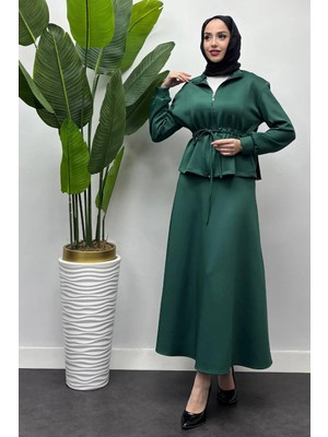 Tesettür Diyarı Kadın Beli Bağcık Detaylı Etekli Takım - Zümrüt