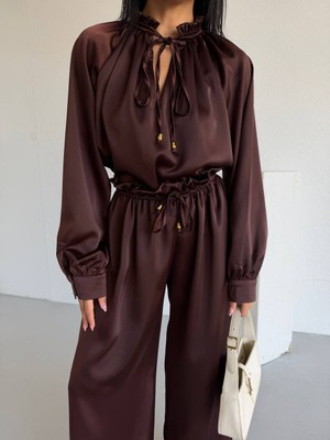 Madame Melek Zr Premium Saten Ipek Kumaş Ikili Takım Bağcıklı Bluz Bol Paça Pantolon Takım