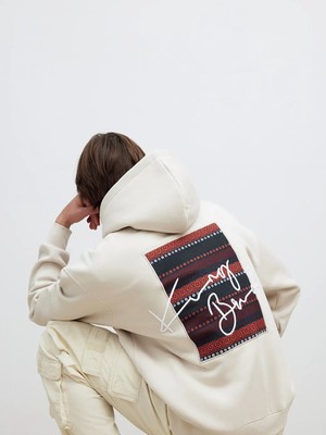 LC Waikiki Bej Sırt Baskılı Erkek Kalın Hoodie