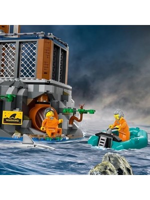 City Hapishane Adası 60419-7 Yaş ve Üstü Kız ve Erkek Çocuklar Için, Gemi 7 Figür ve Köpek, Köpekbalığı Figürleri Içeren Araç Seti, Doğum Günü Hediyesi Fikri (980 Parça)