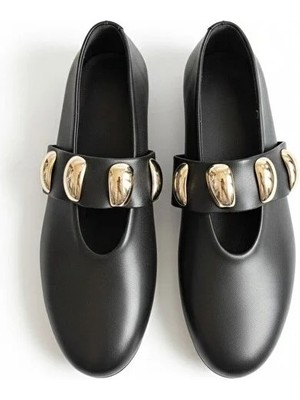 Ne&Ve Shoes Siyah Hakiki Deri Gold Aksesuar Detaylı Lastikli Kadın Şık ve Rahat Babet