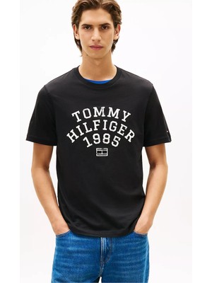 Tommy Hilfiger Erkek Arch Varsity Logolu Bisiklet Yaka T-Shirt - Siyah