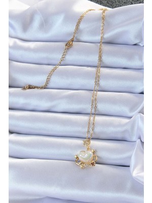 Aesco 316L Çelik Zincir Altın Renk Zirkon Taşlı Gezegen Görünümlü Kalp Kolye - Lisinya