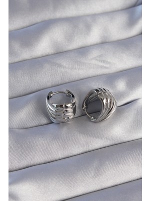 Aesco Pirinç Gümüş Renk Tırtıklı Minimal Bombeli Tasarım Küpe - Lisinya