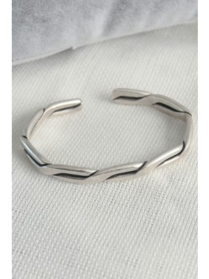 Aesco Otantik Gümüş Renk Motif Işleme Plaka Erkek Bileklik - Lisinya