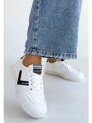 Aesco Jowen Beyaz Cilt Siyah Detaylı Bağcıklı Spor Ayakkabı - Lisinya